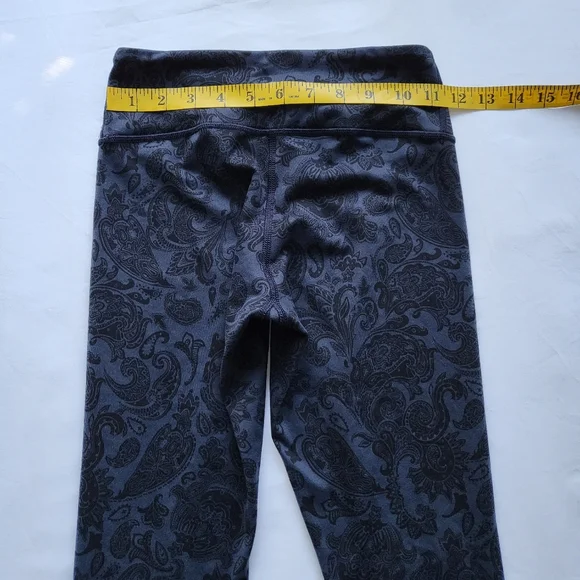🍋Like New Lululemon Wunder Under Crop - Picture 8 of 11
